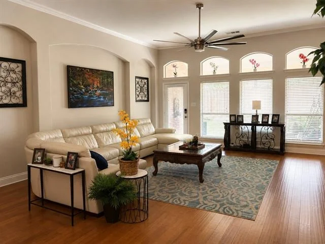 Photo of 710 Rosewood Drive