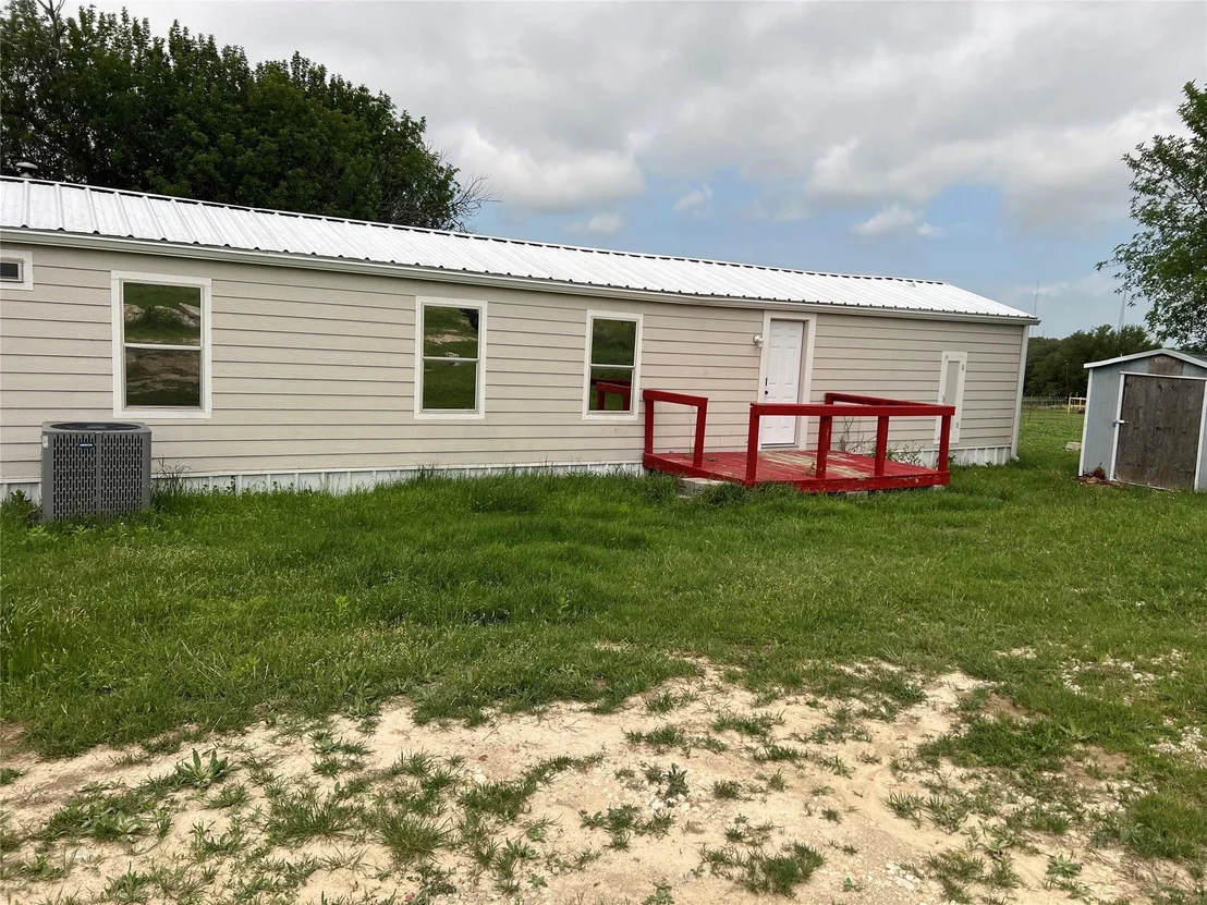 Photo of 1661 County Road 195