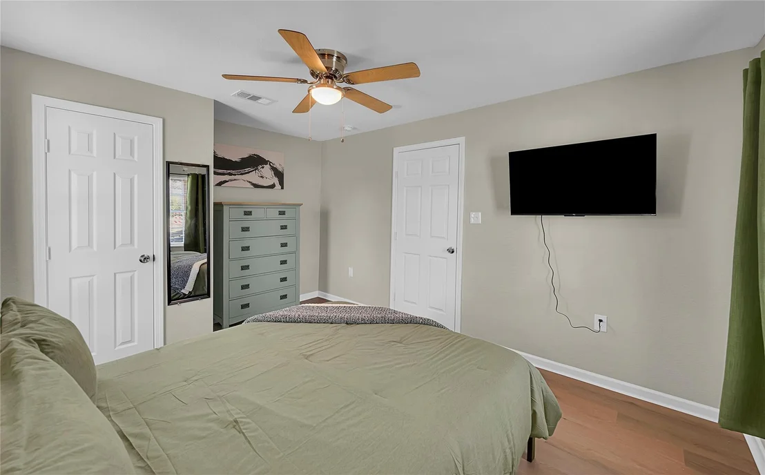 Photo of 924 Gurley Lane