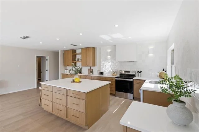 Photo of 2604 Peppertree Place
