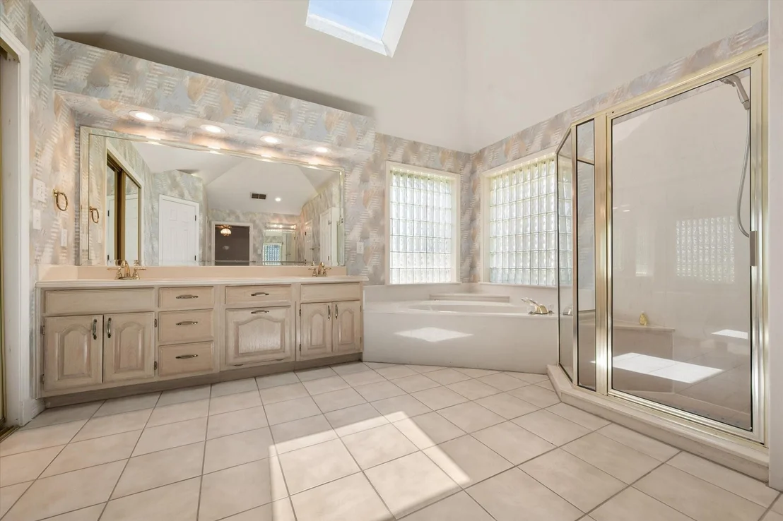 Photo of 1388 Fairhaven Drive