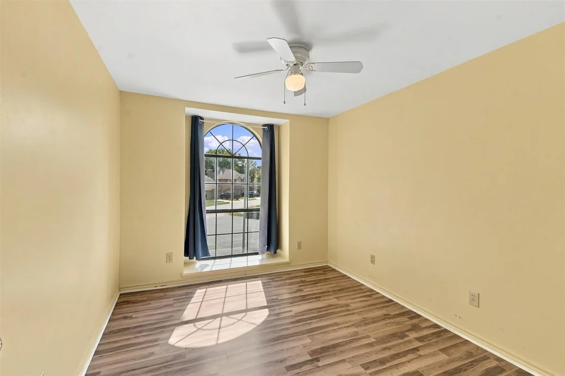 Photo of 3817 Periwinkle Street
