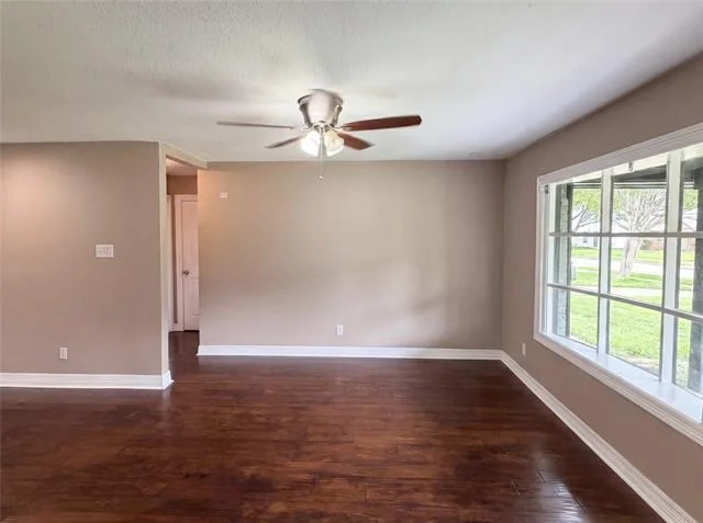 Photo of 3255 Whitehall Drive