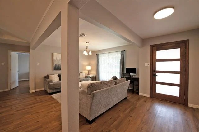 Photo of 828 Norton Circle