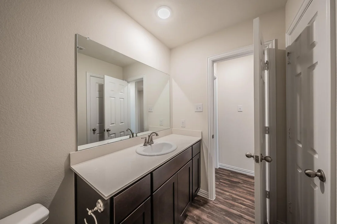 Photo of 433 Rose Avenue