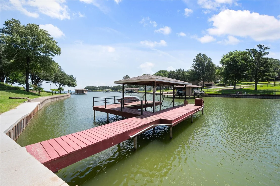 Photo of 280 Shadow Oaks Drive
