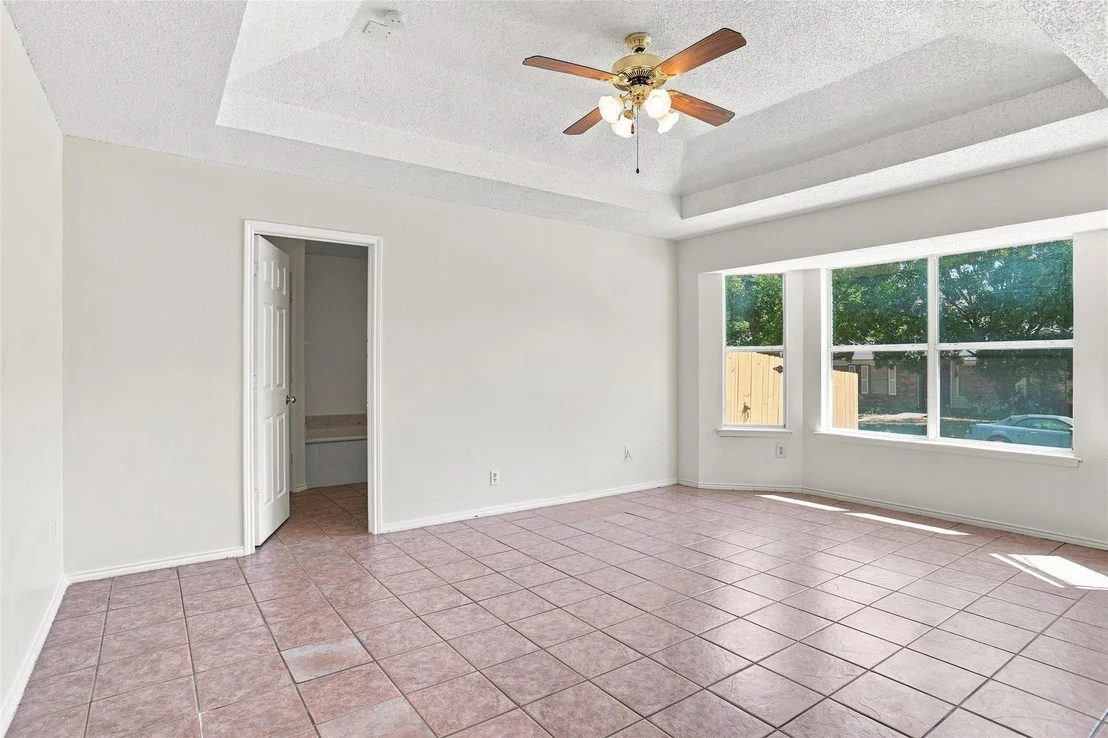 Photo of 1001 Flower Drive