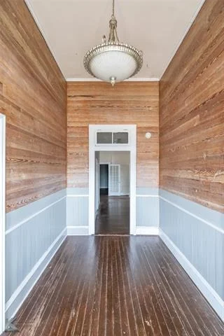 Photo of 141 W 3rd Street