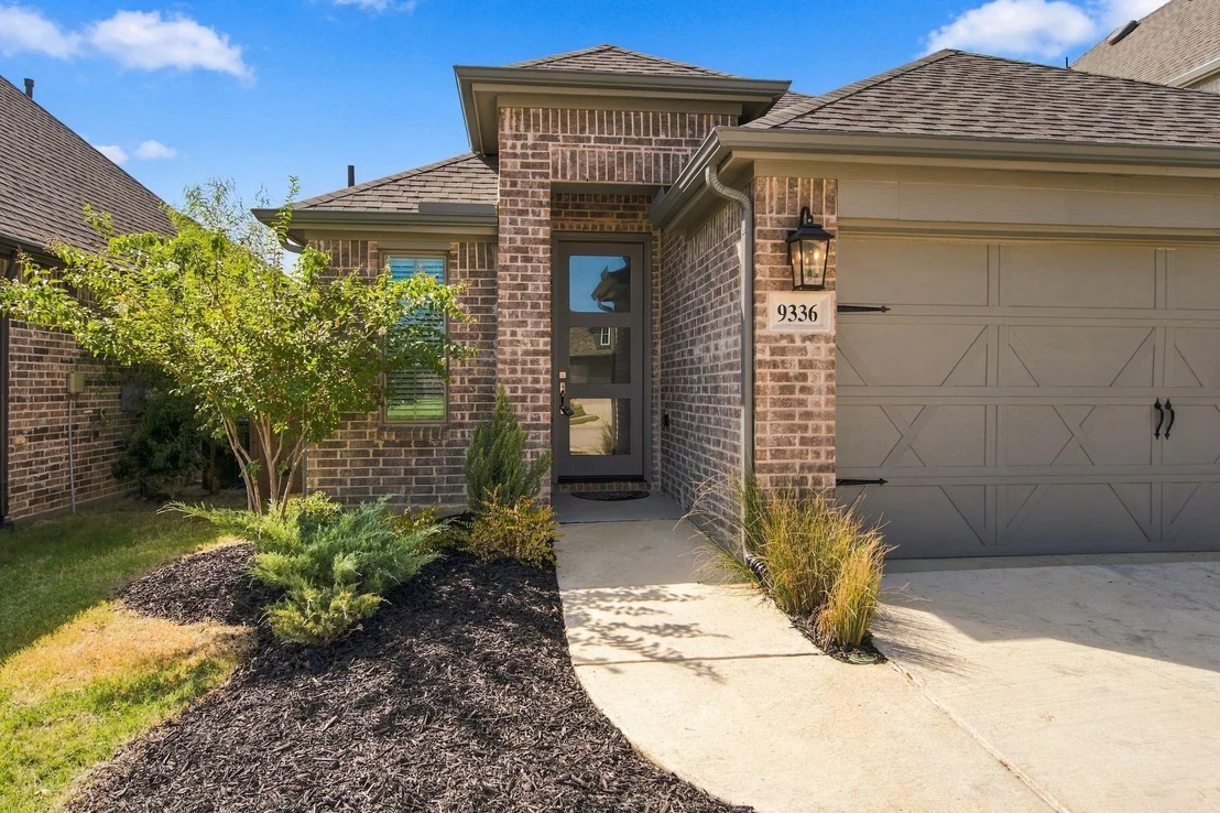 Photo of 9336 Buckeye Bend
