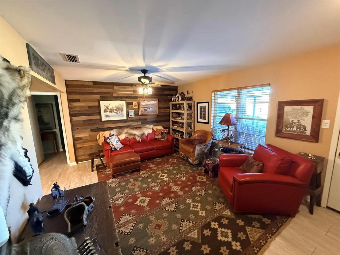Photo of 351 Bosque Bend Lane