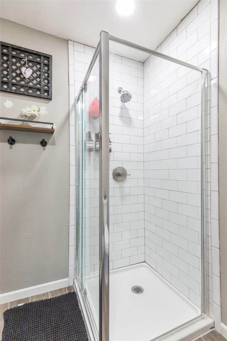 Photo of 720 GLENDALE Drive