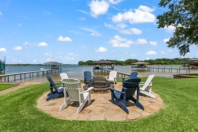 Photo of 229 N Beverly Drive