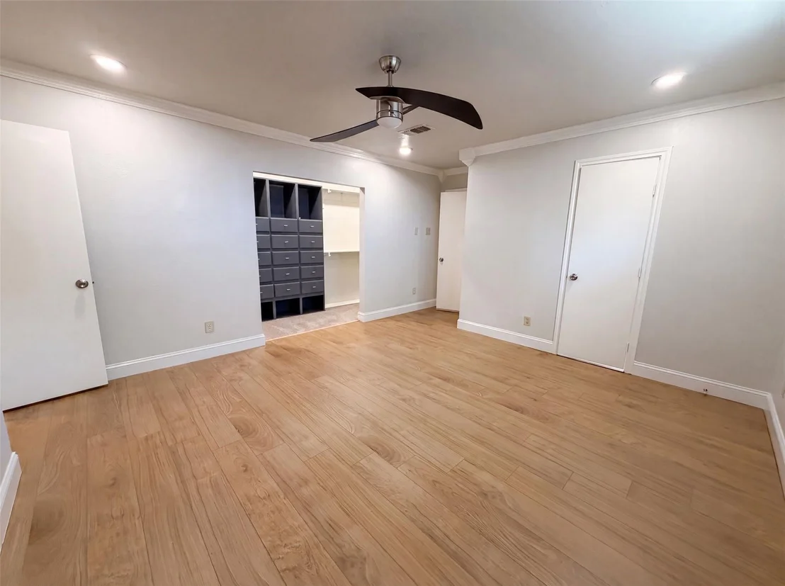 Photo of 3423 Willow Crest Lane