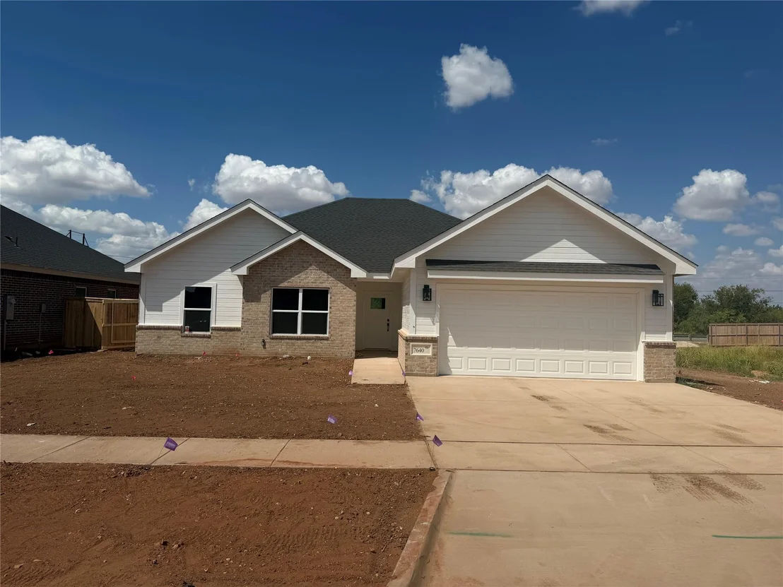 Photo of 7640 Lake Ridge Parkway