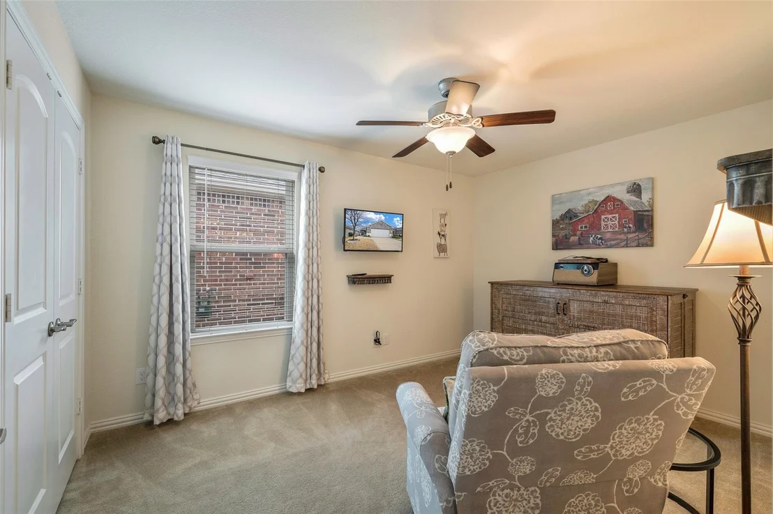 Photo of 7629 Parade Drive