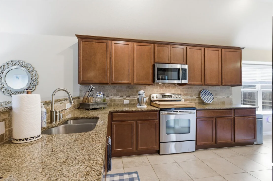 Photo of 800 Silverthorne Drive
