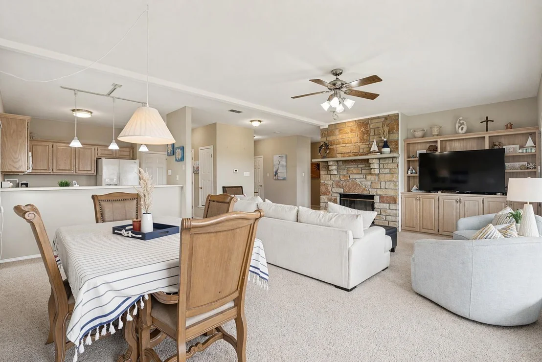 Photo of 303 Eagle Point