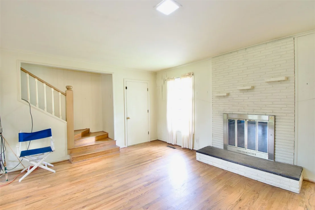 Photo of 4901 Pine Avenue