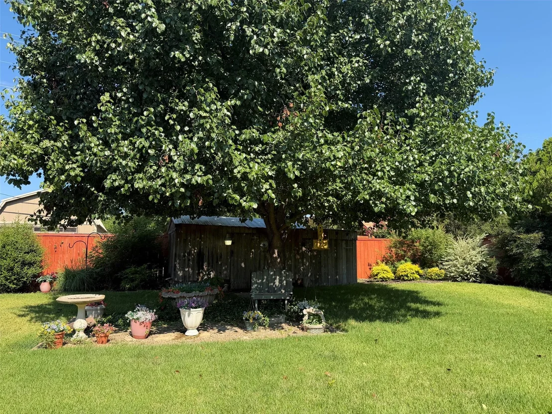 Photo of 1016 Cliff Drive
