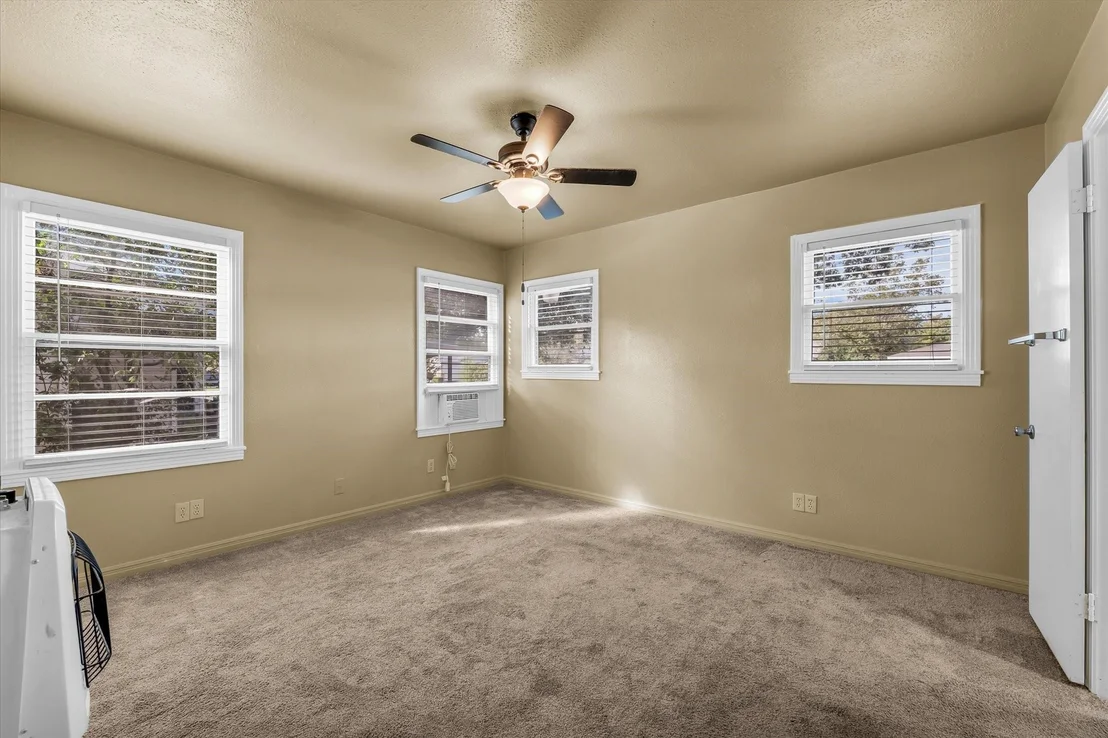 Photo of 1837 Northcrest Drive