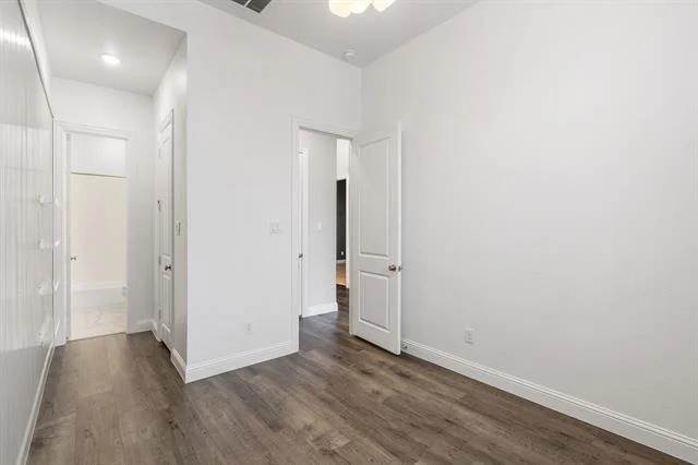 Photo of 1701 Deerwood Lane