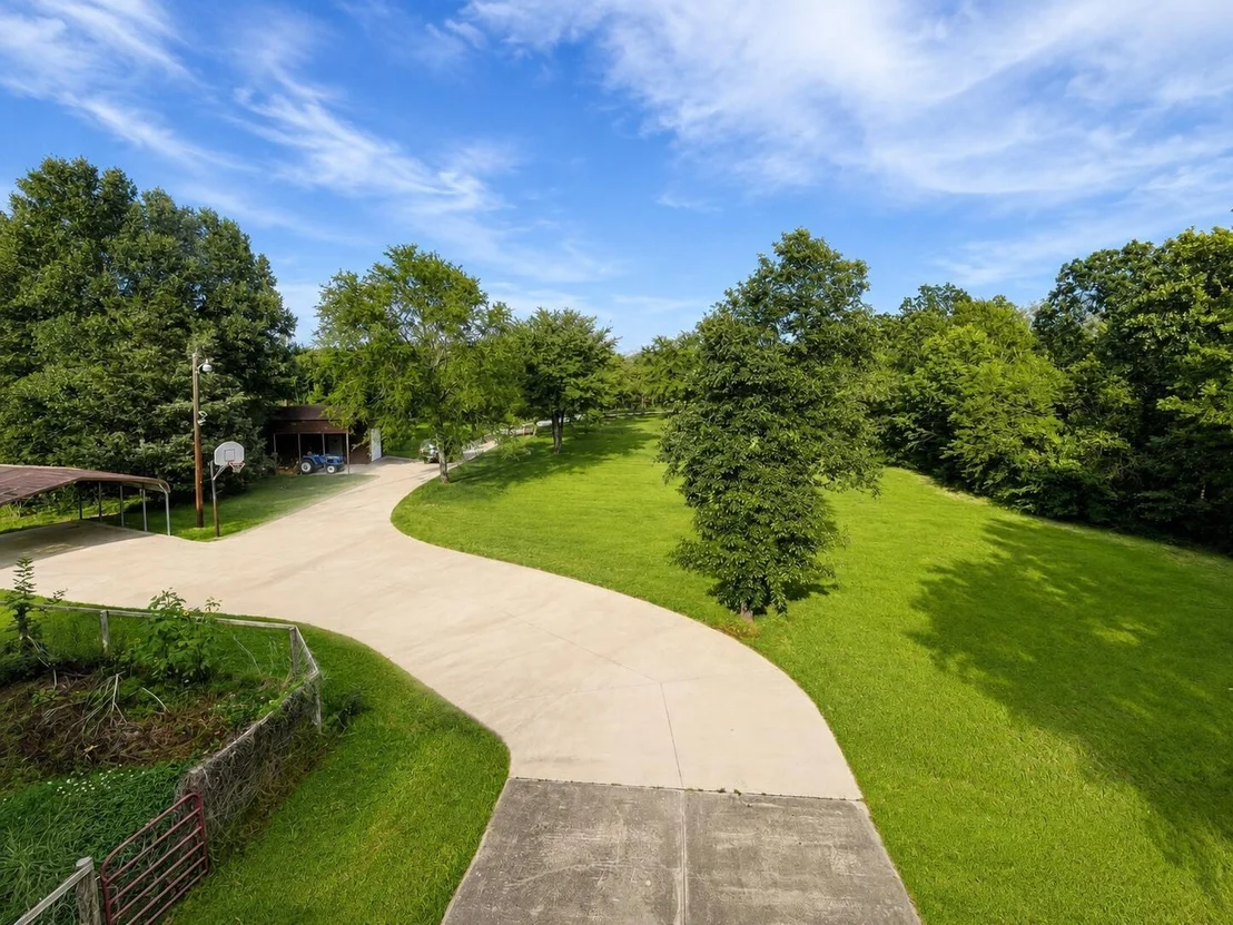 Photo of 767 County Road 1218
