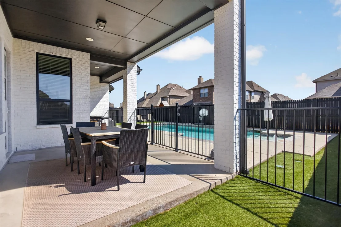 Photo of 1020 Longhill Way