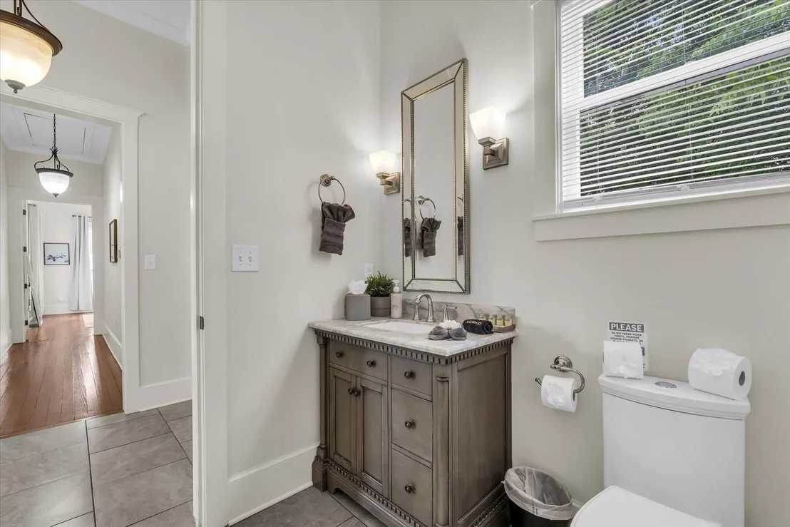 Photo of 2811 Washington Avenue