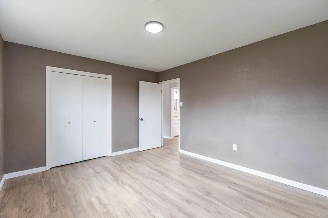 Photo of 320 S 12th Street