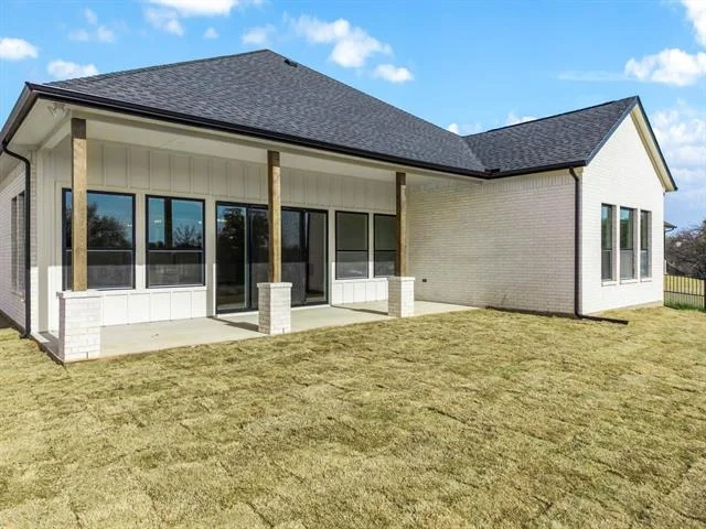 Photo of 19071 White Bluff Drive