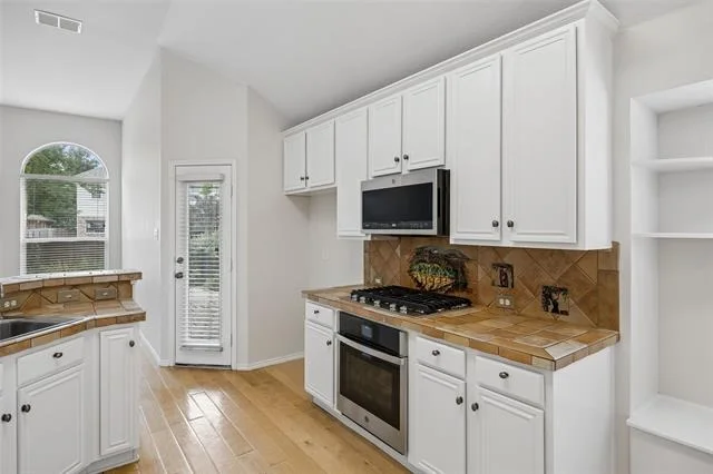 Photo of 2037 Saint Ives Drive