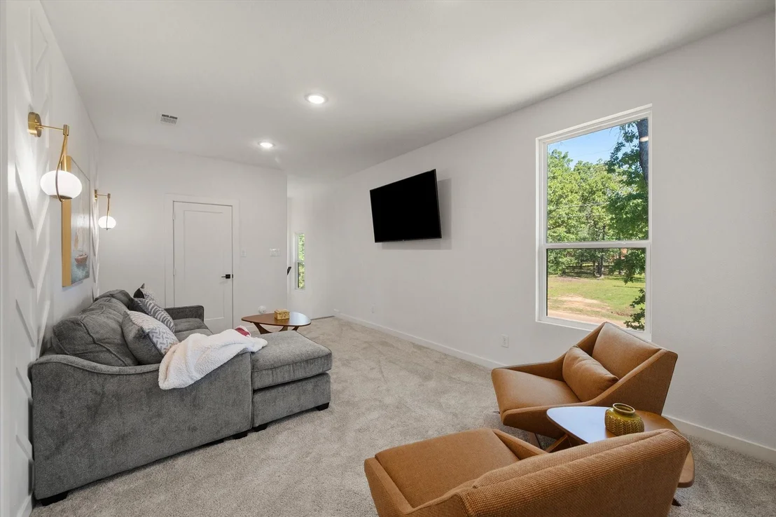 Photo of 162 Lowe Drive
