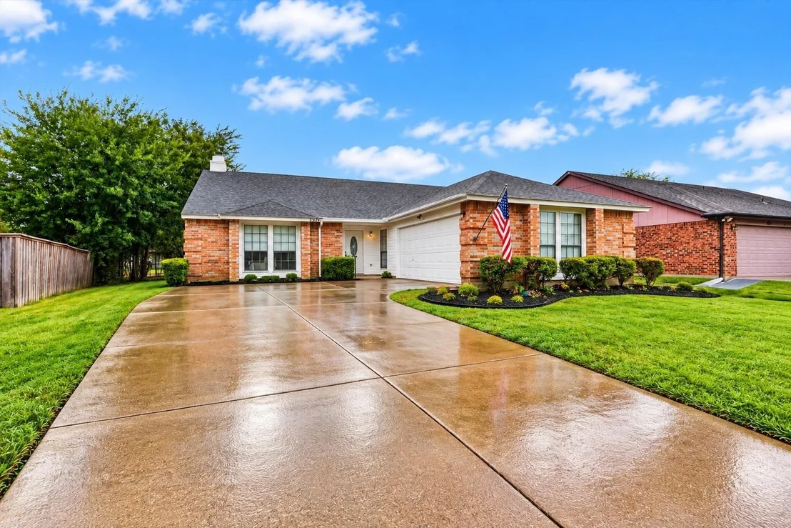 Photo of 529 Redbud Drive