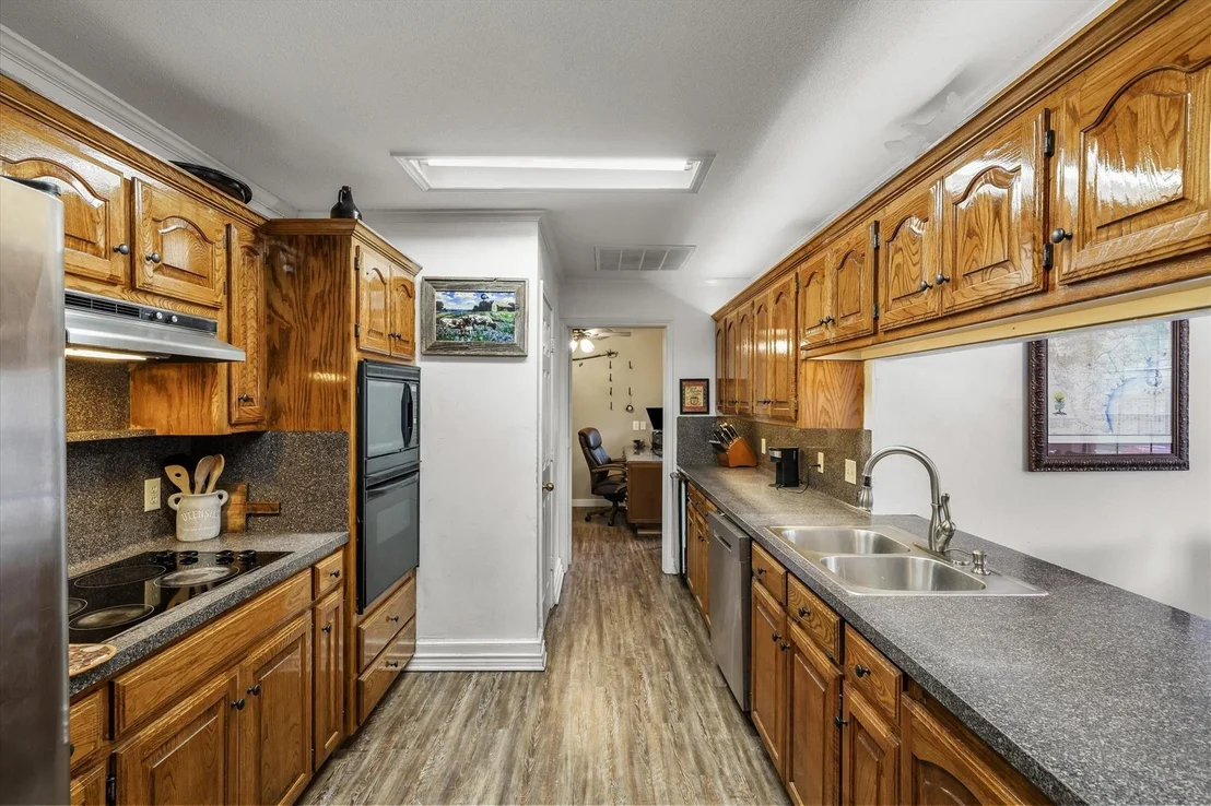 Photo of 163 Granada Square