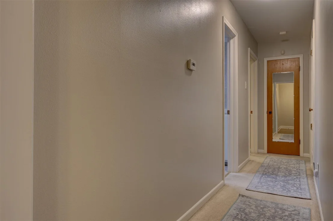 Photo of 2012 Mountainview Drive