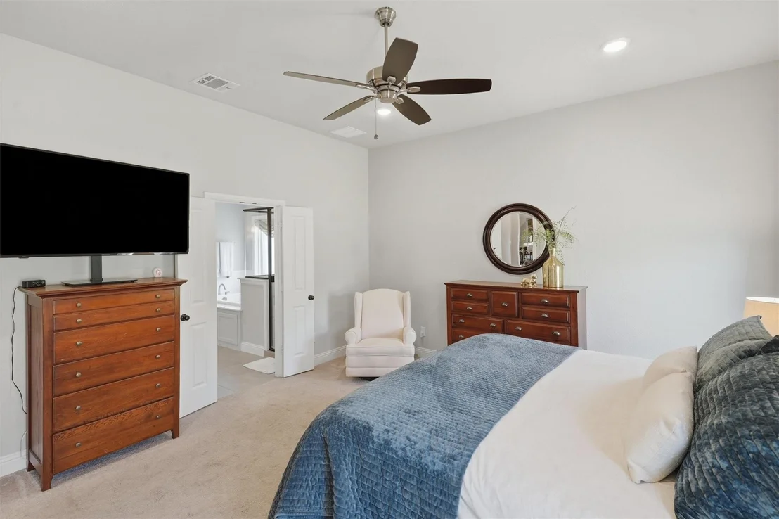Photo of 540 Point Vista Drive