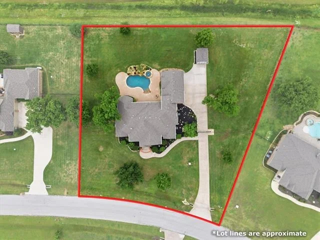 Photo of 12833 Whisper Willows Drive