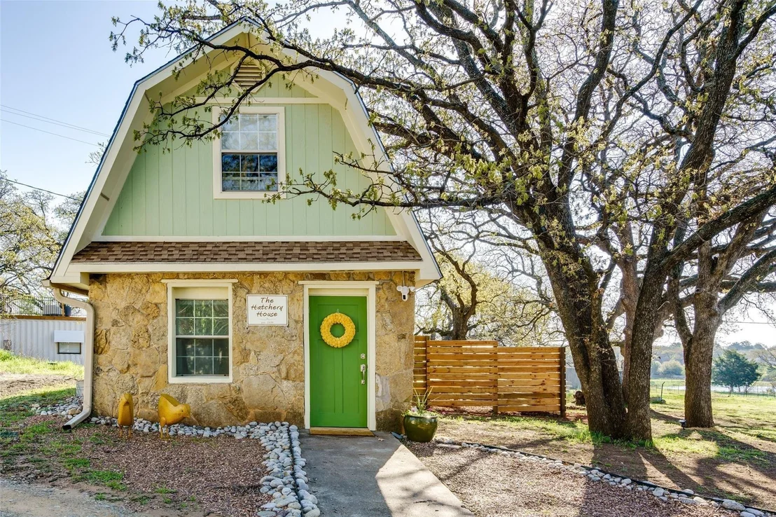 Photo of 1004 N Main Street