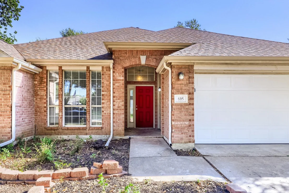 Photo of 605 Oakbrook Drive
