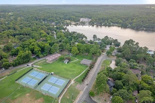 Photo of 212 Canyon Drive