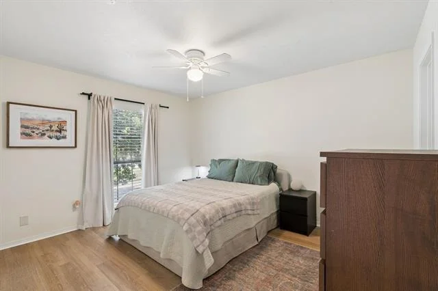 Photo of 5633 Powers Street