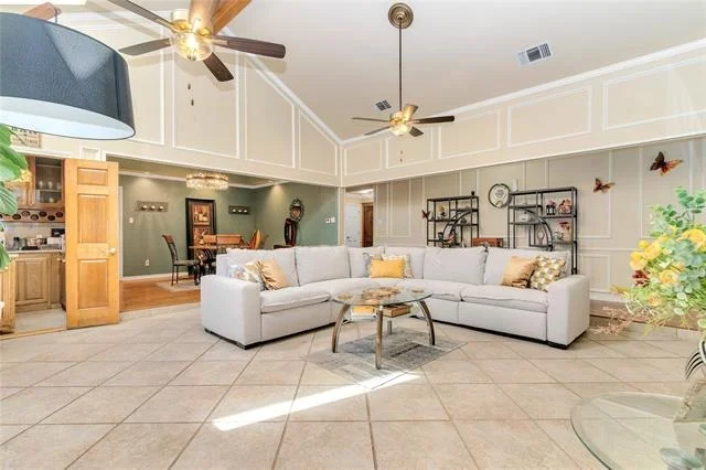 Photo of 1503 W Westhill Drive