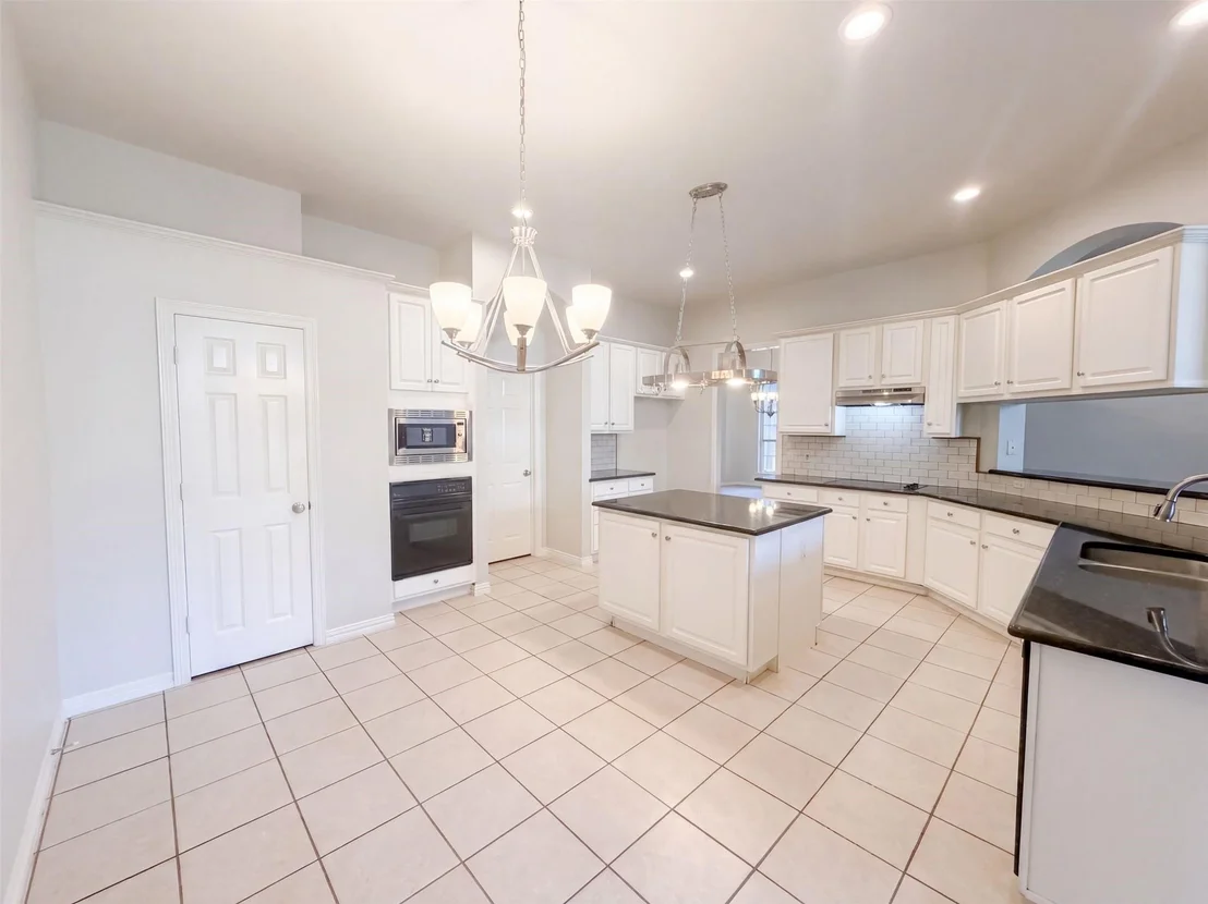Photo of 6 Cimarron Court