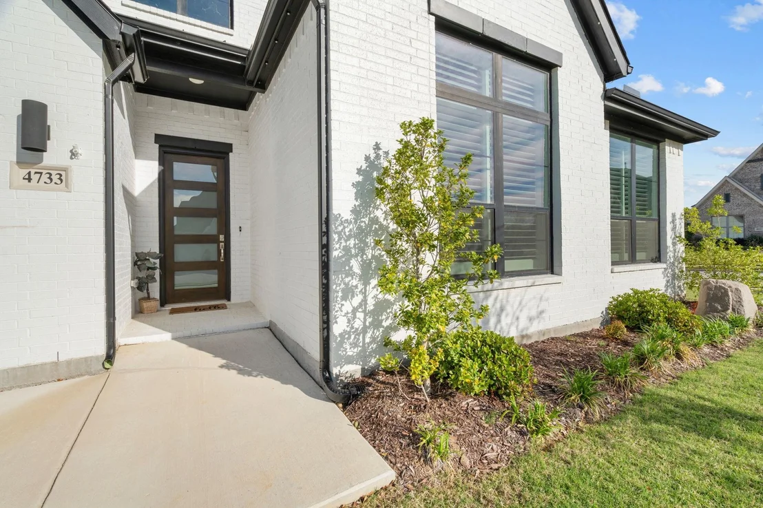 Photo of 4733 Valley Peak
