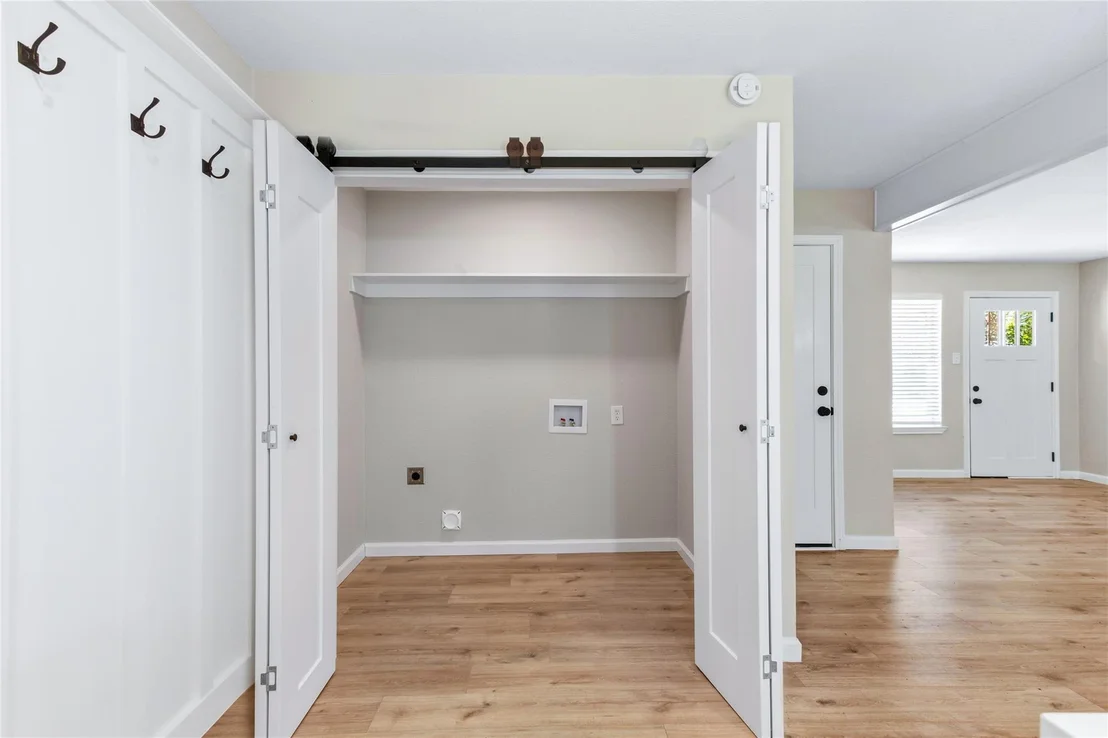 Photo of 1006 N Grant Drive