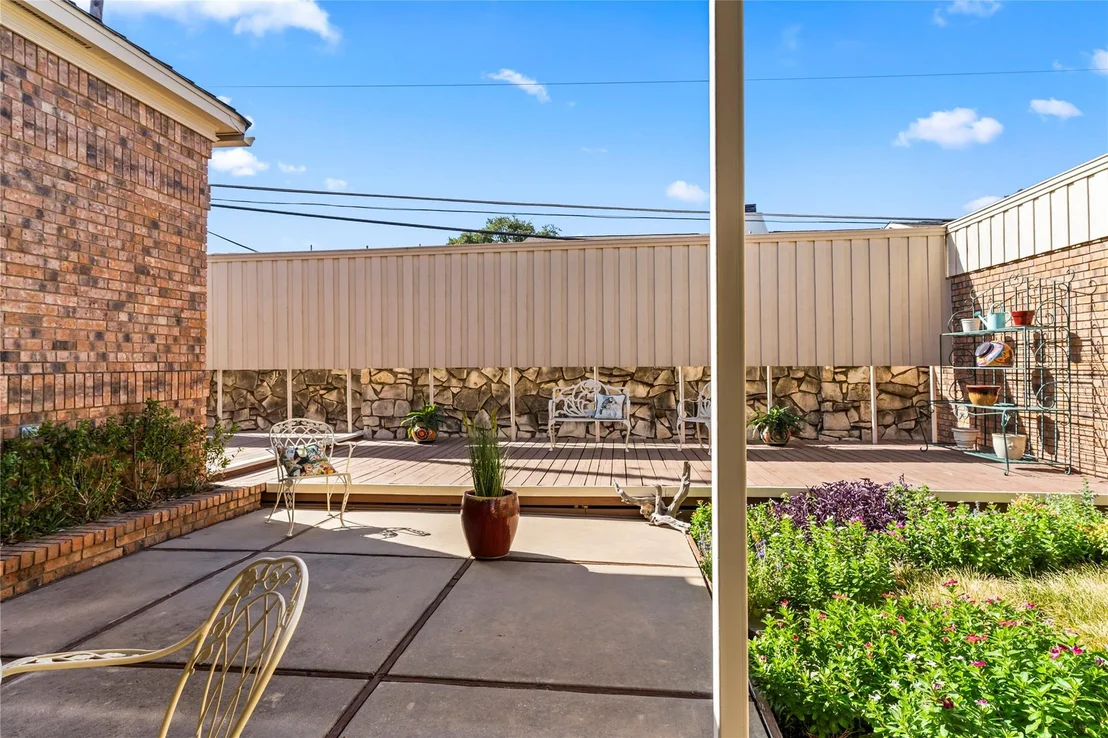 Photo of 16022 Chalfont Circle
