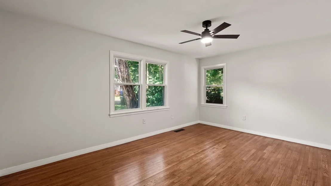 Photo of 4600 Robinwood Drive