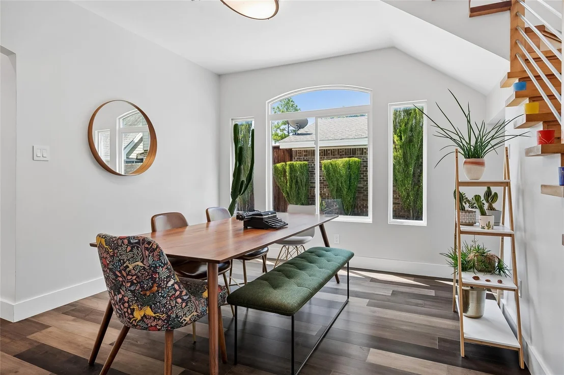 Photo of 408 Silverton Drive