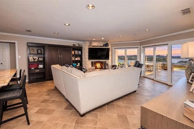 Photo of 140 Oyster Bay