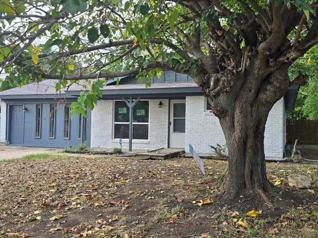 Photo of 1541 Cloverdale Drive